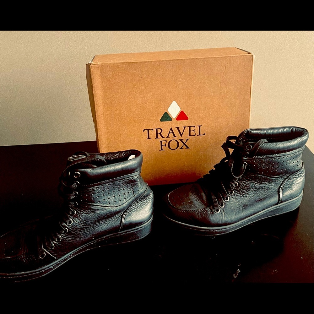 Travel fox hi top shoes